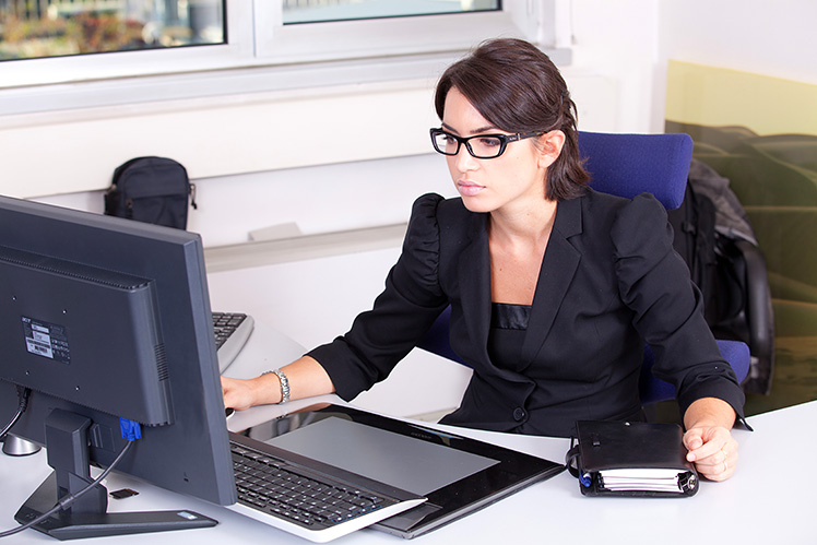/upl/14_2_computer-1.jpg