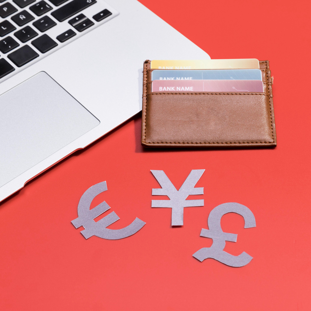 /upl/close-up-view-online-shopping-concept.jpg