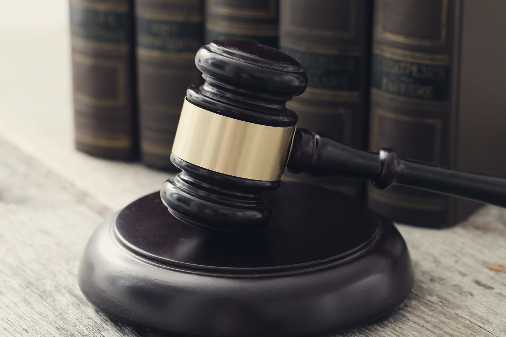 /upl/court-hammer-and-books-judgment-and-law-concept_2.jpg