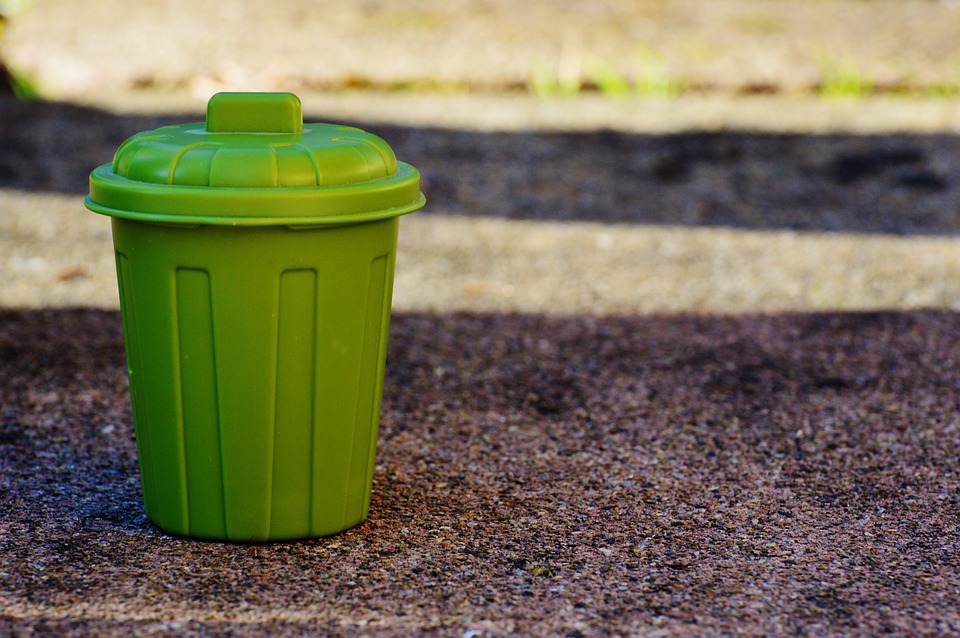 /upl/garbage-can-1111448_960_720.jpg