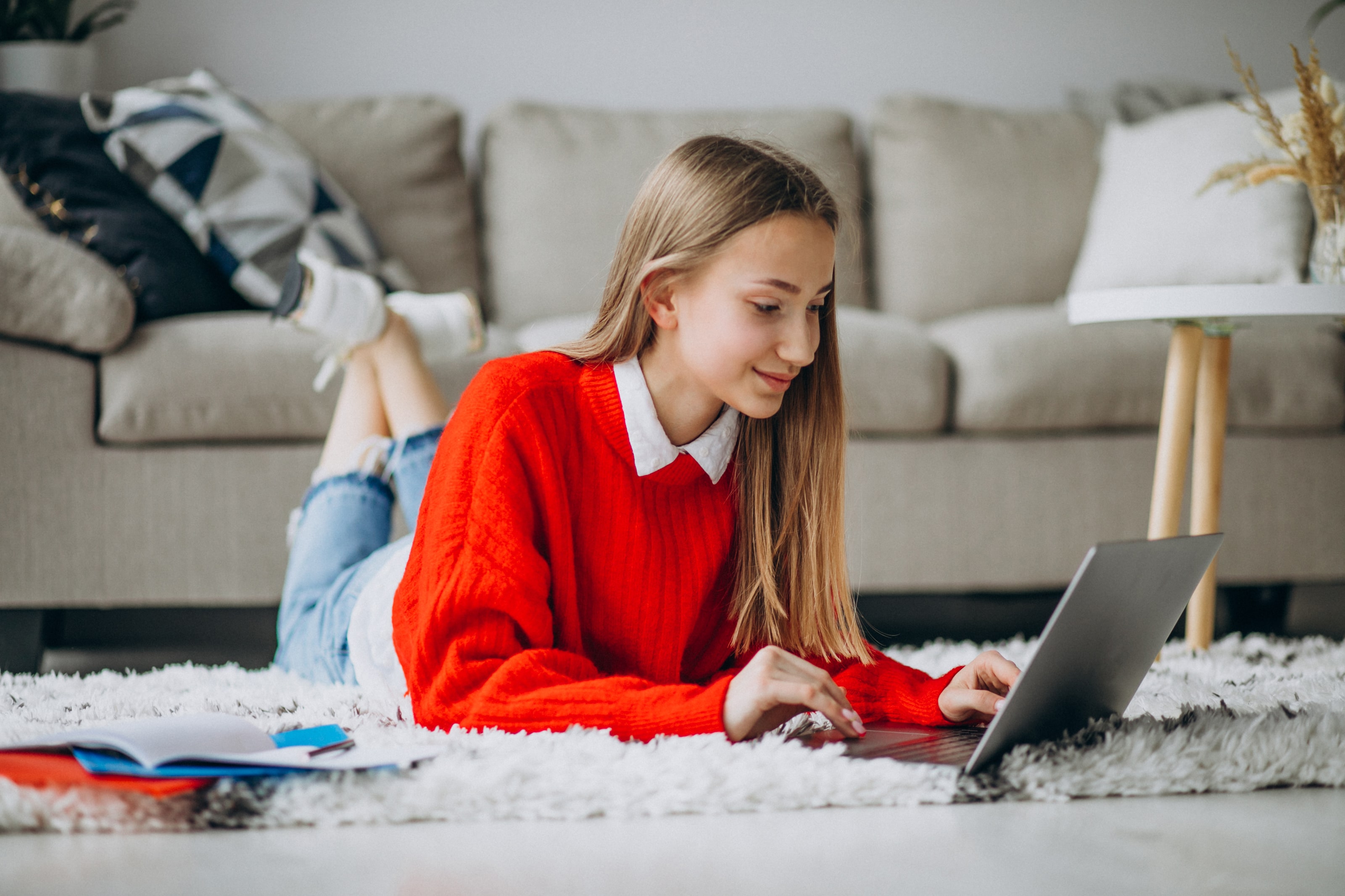 Study at home. Adolescentul.