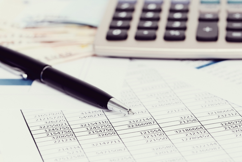 /upl/office-with-documents-money-accounts.jpg