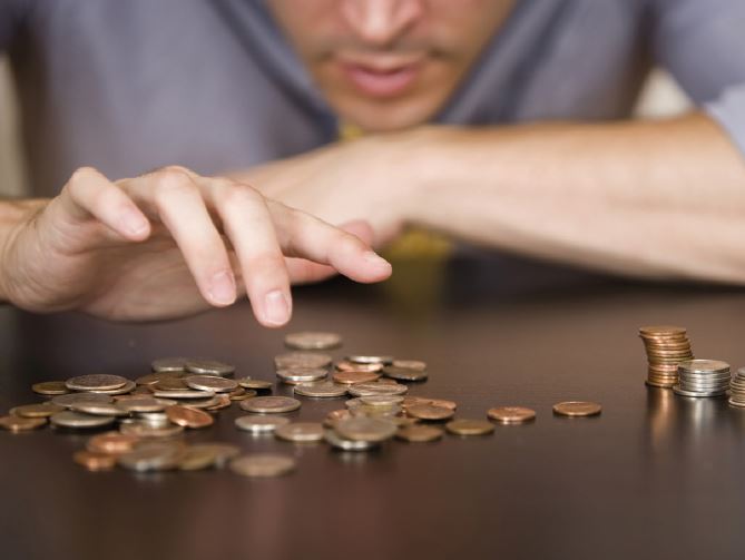 Как удерживать и мотивировать работников с низкой зарплатой?