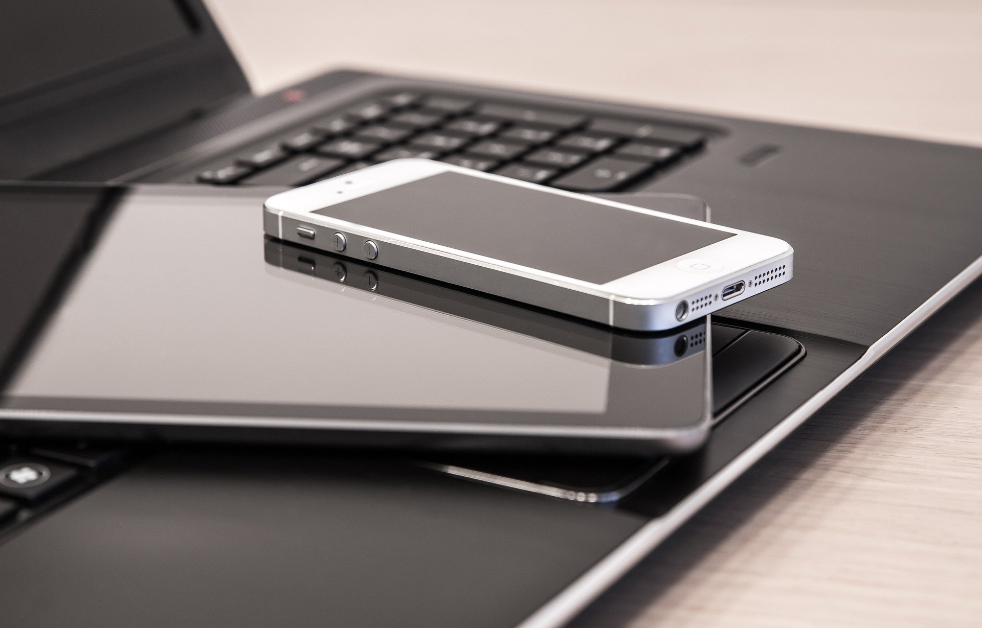 /upl/technology-6801334_1920.jpg