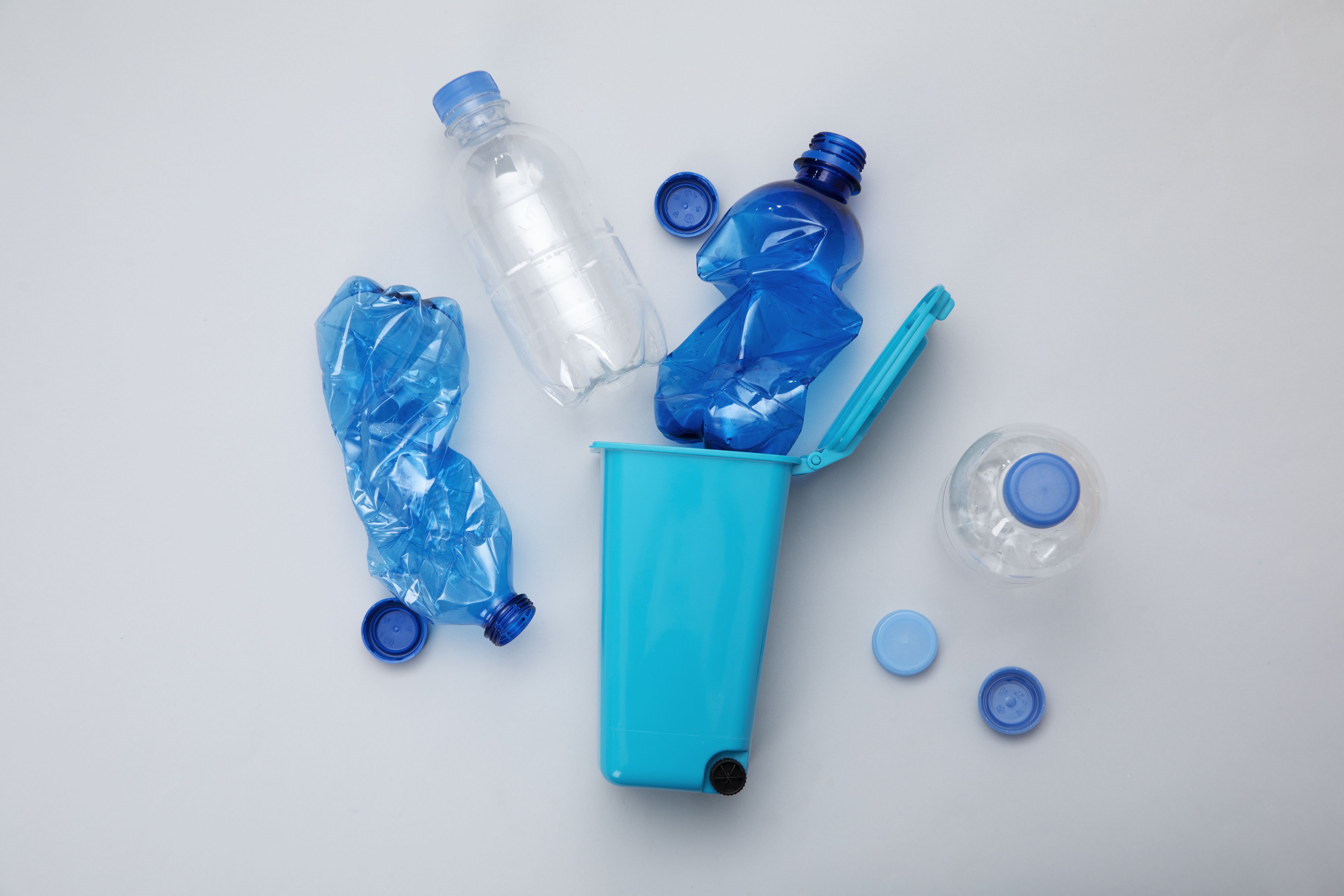 /upl/top-view-plastic-bottles-and-bin-arrangement%20(1)_1.jpg